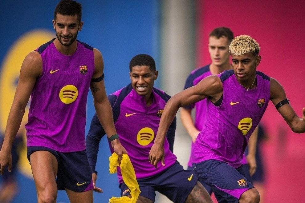 HLV Flick quyết định táo bạo bộ 3 tấn công của Barca đấu Real Madrid