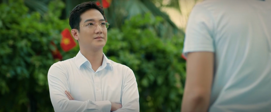 Đức gặp lại nhóm bạn cũ trong phim Cách em 1 milimet tập 17.