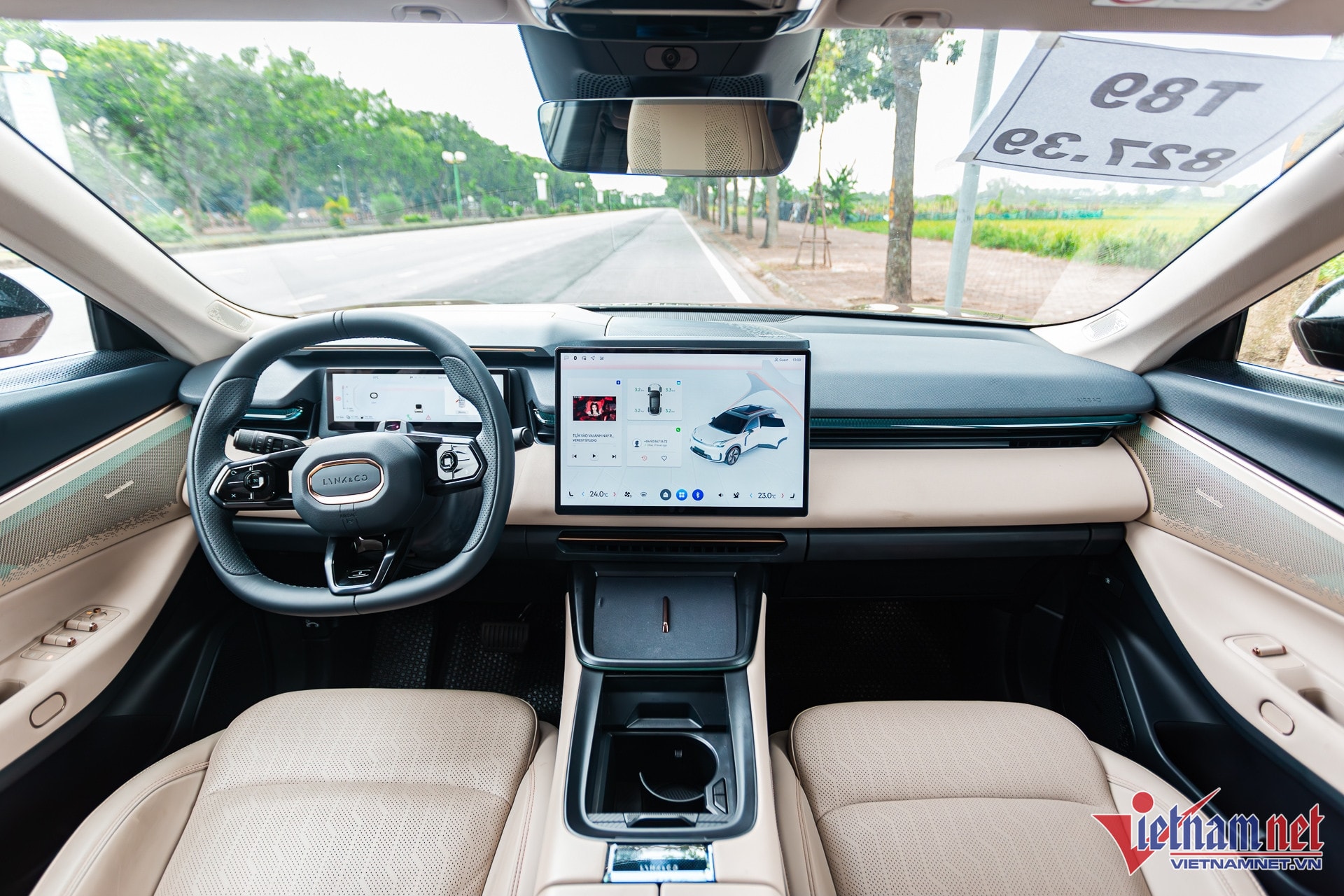 W-IMG_0743 Enhanced NR.JPG.jpg