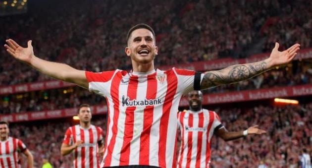 Oihan Sancet trong tầm ngắm MU.