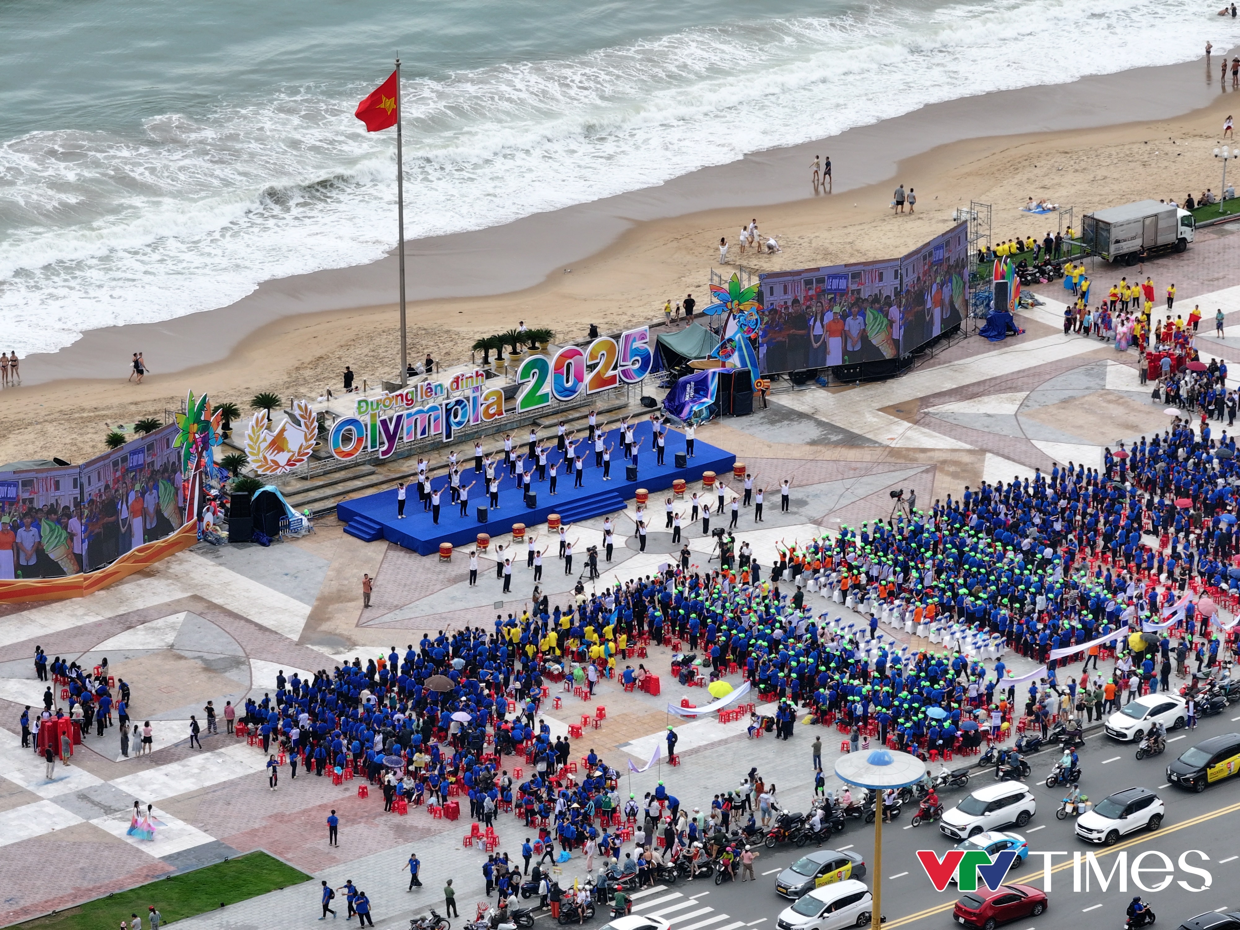 Không khí sôi động tại điểm cầu Chung kết Olympia 2025 ở Khánh Hòa.