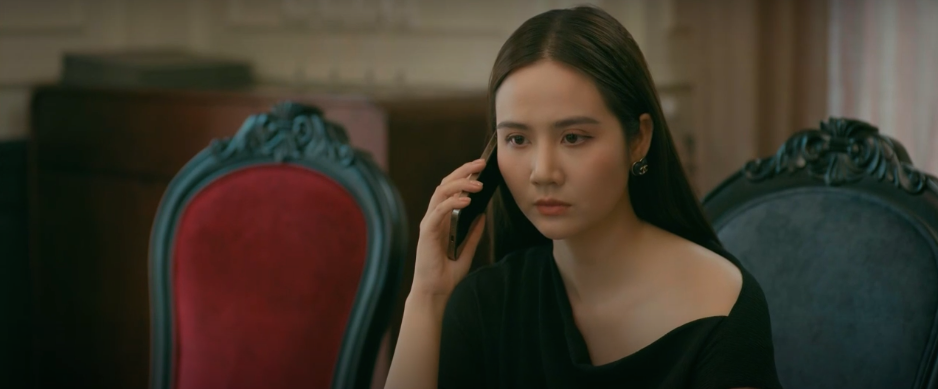 Viễn nói chuyện với Ngân về kế hoạch kinh doanh của Nghiêm.