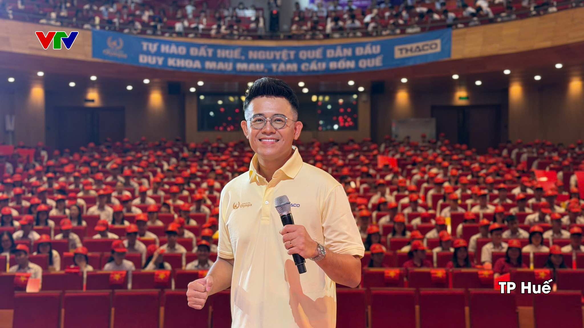 MC Đức Bảo tại điểm cầu Huế.