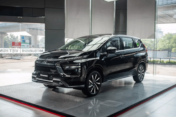 Mitsubishi Xpander 2025 là phiên bản nâng cấp mới của mẫu MPV. (Ảnh: Oto.com)