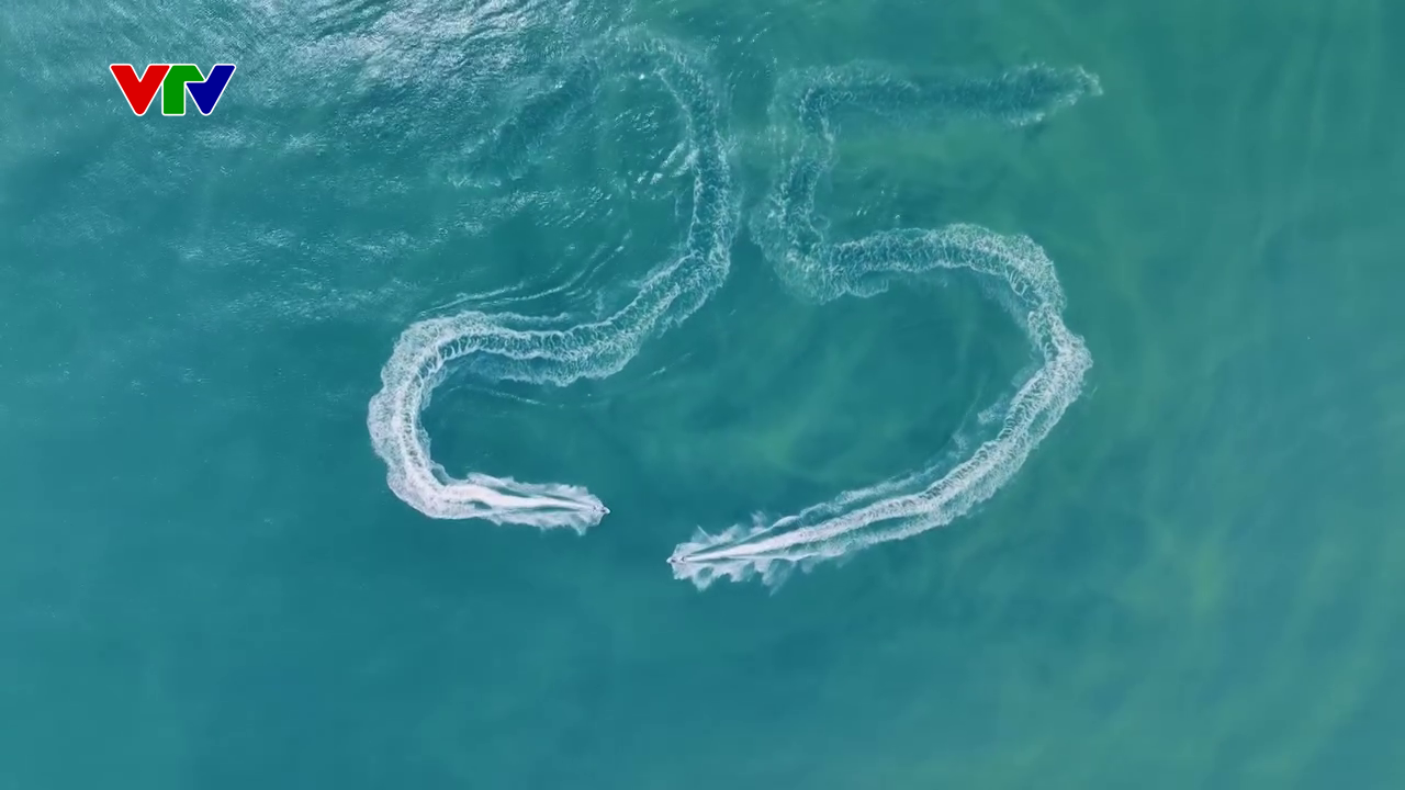 Tạo hình kỷ niệm 25 năm Đường lên đỉnh Olympia.