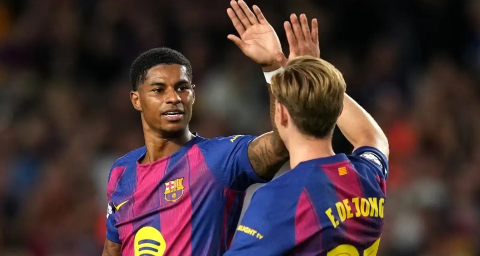 Rashford đang bay cao tại Barcelona.