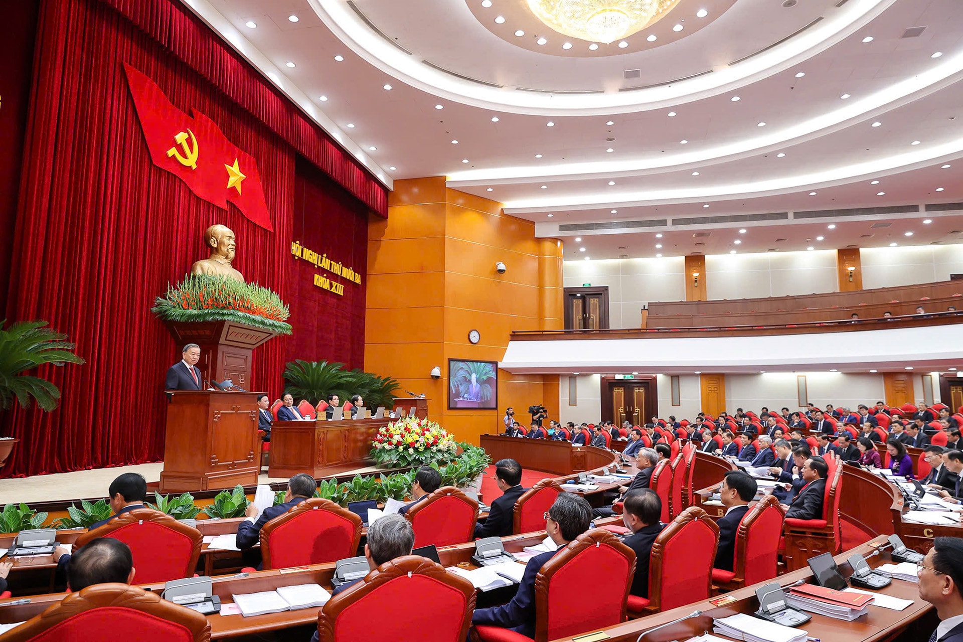 z7086083189781 750071f752cbaca74a0bcdcfef6ea0b0 2949.jpg