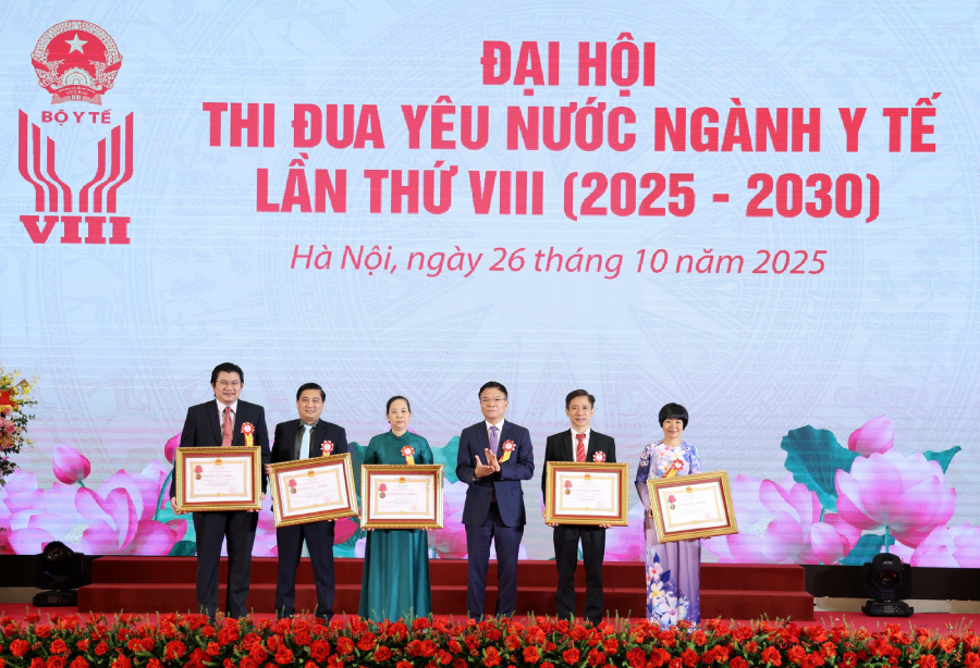 PTT Le Thanh Long (thay moi).png