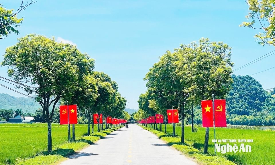 Đường cờ ở Môn Sơn.