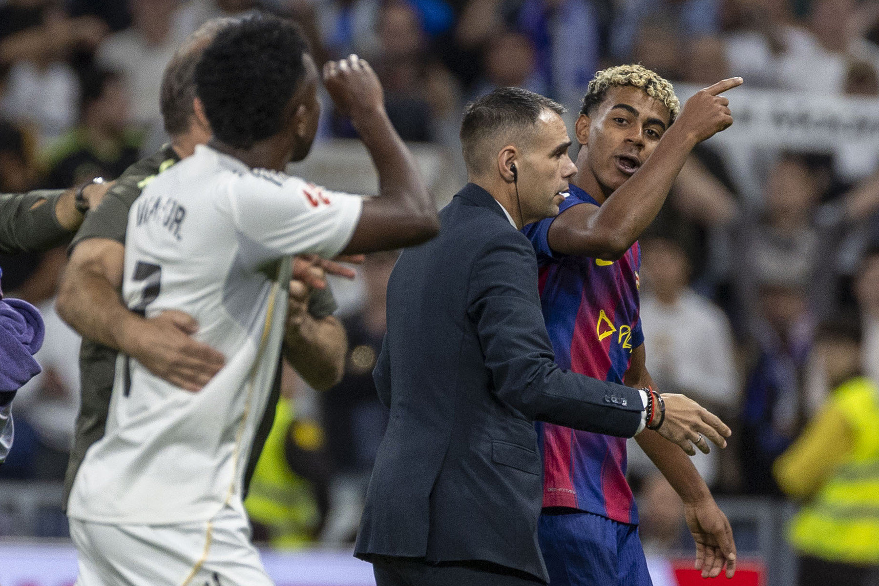 MD - Vinicius Yamal Real Madrid Barca.jpg