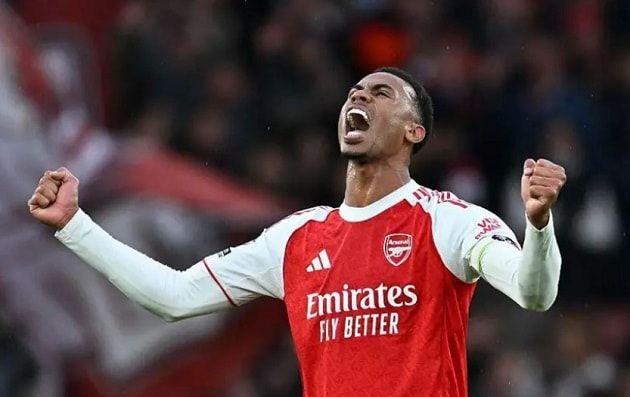 Arsenal chỉ mới thua đúng 1 trận từ đầu mùa.