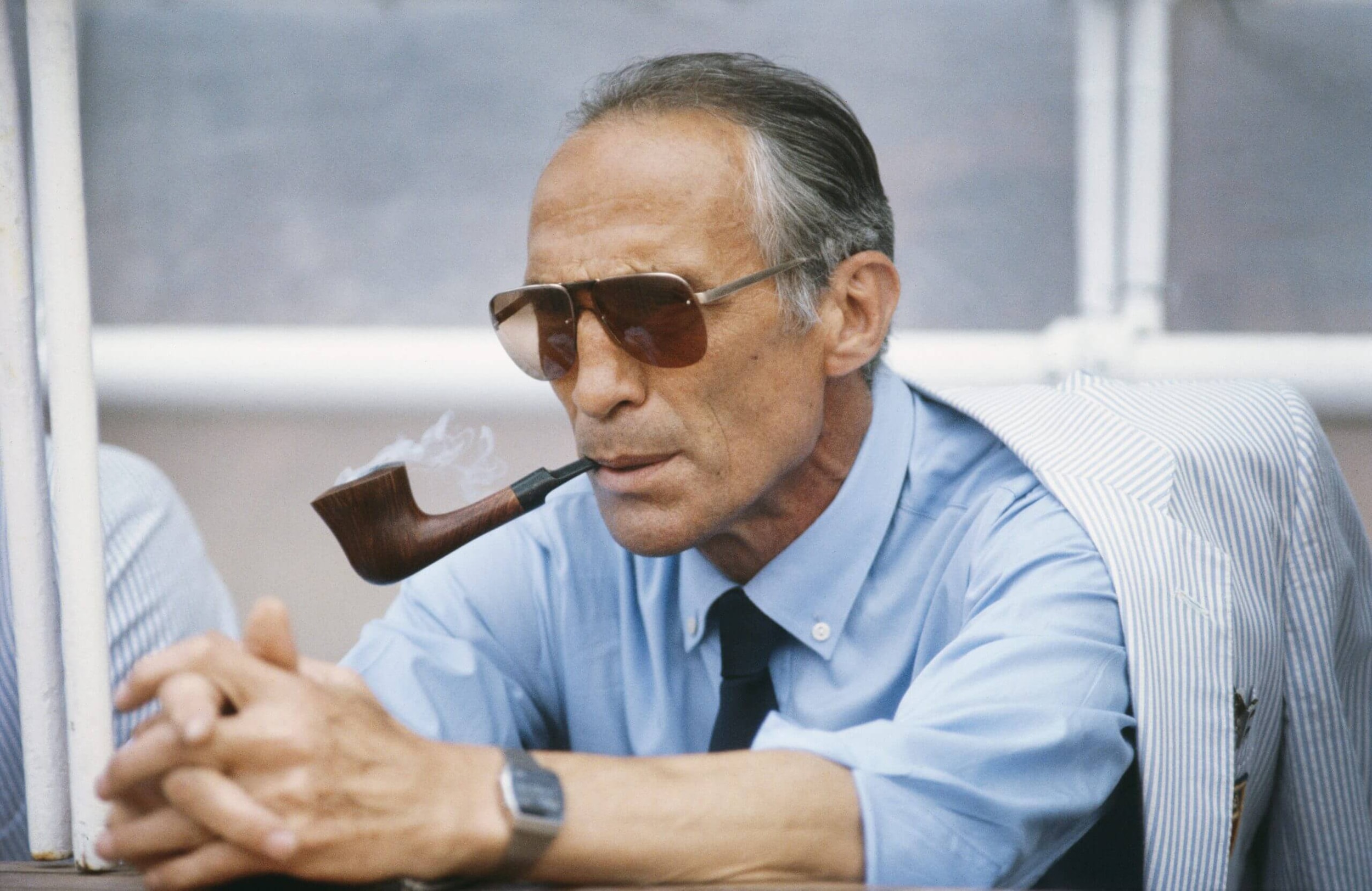 HLV Enzo Bearzot đưa ra quyết định sáng suốt, cách ly đội tuyển với truyền thông