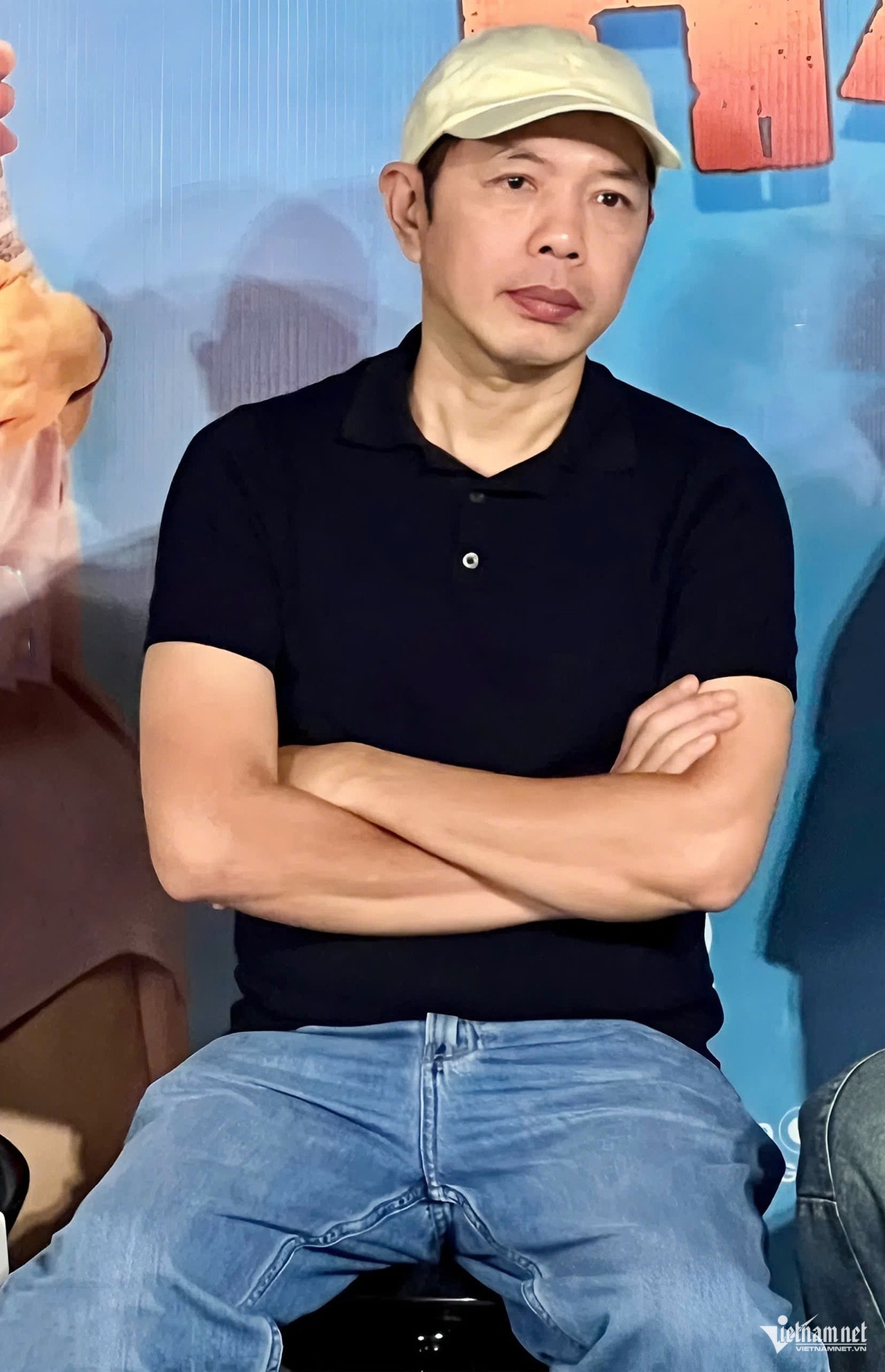 Diễn viên Thái Hòa trong sự kiện ra mắt phim chiều 20/10.