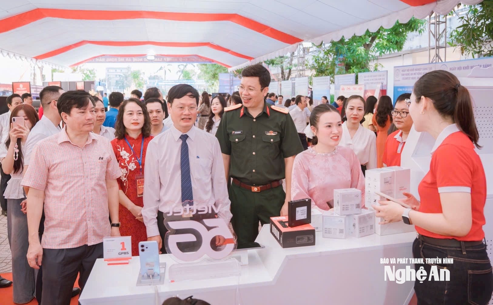 Tham gia sáng tạo