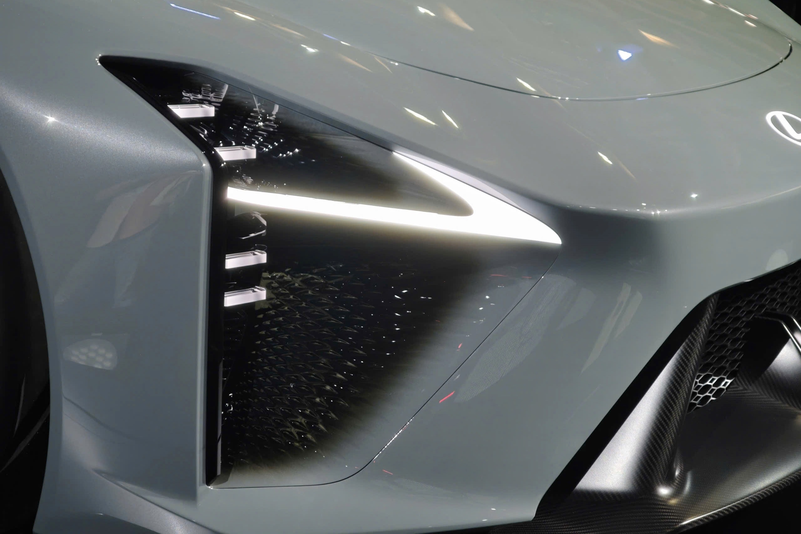 Lexus LFR concept ảnh 4 Lexus LFR concept anh 4