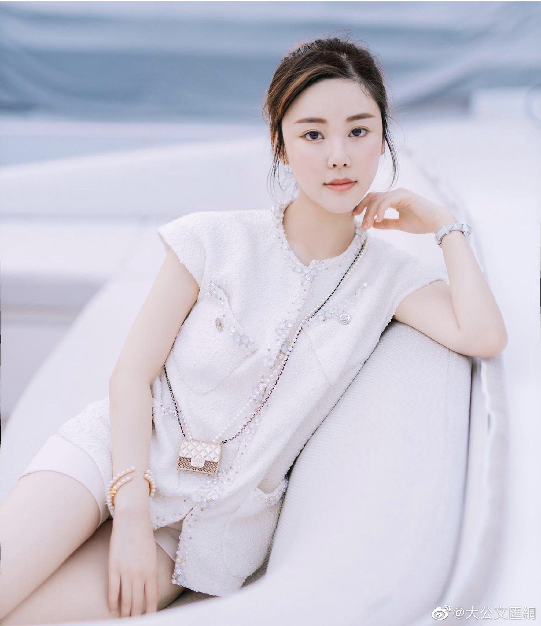 Người mẫu Thái Thiên Phượng trong một bức ảnh chân dung.