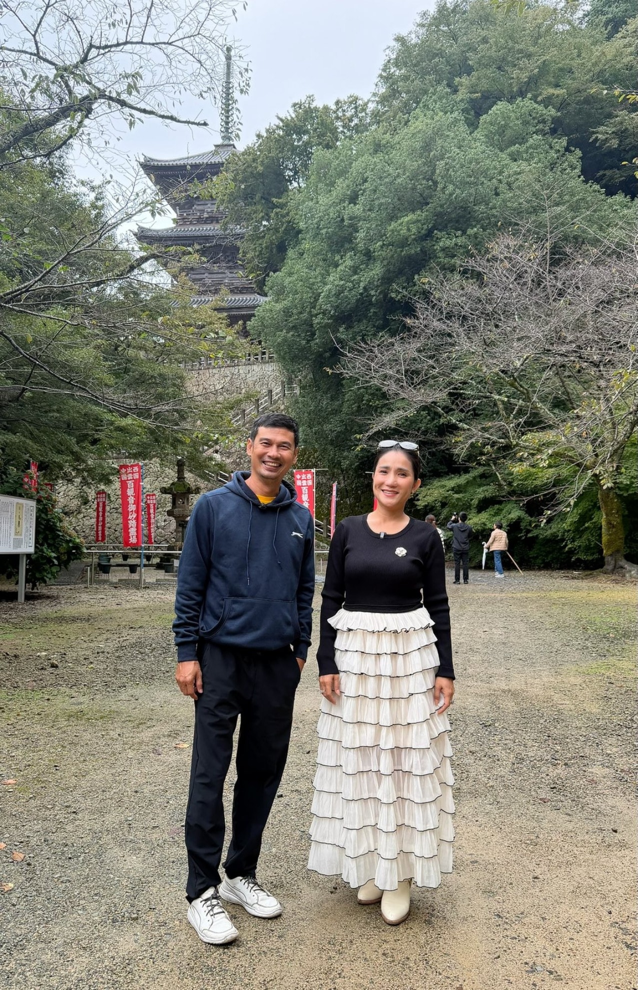 MC Cát Tường và Tiết Cương du lịch Nhật Bản.