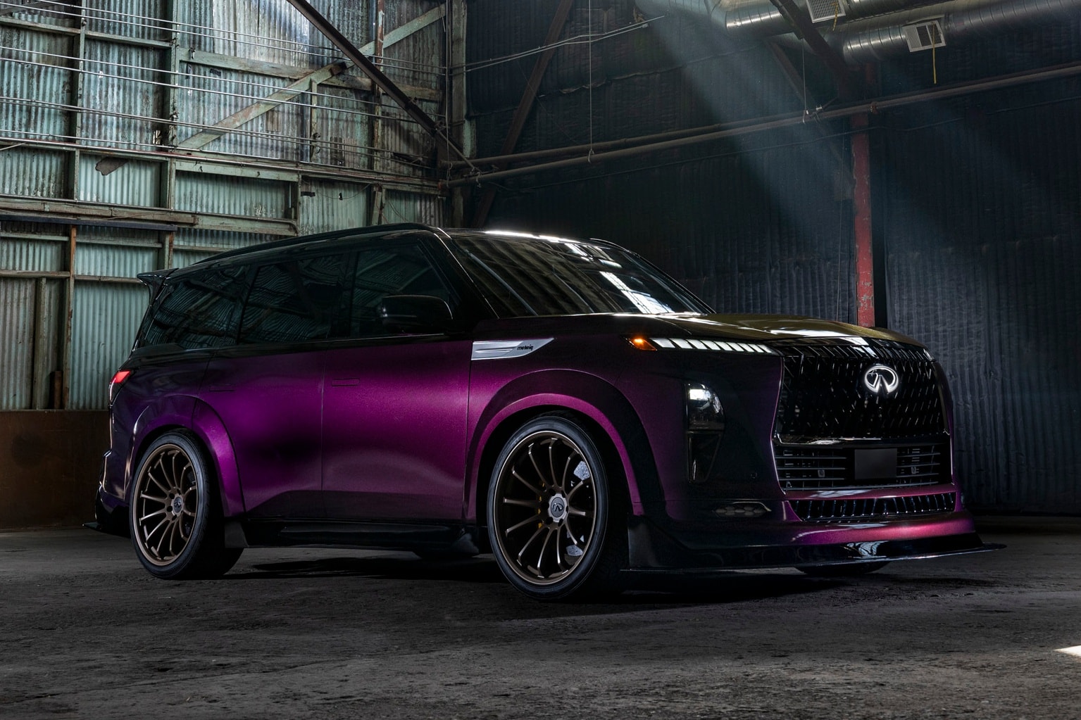 suv,  sieu xe,  nissan,  nissan gt-r,  gt-r,  infiniti,  infiniti qx80,  qx80,  qx80 r-spec anh 1