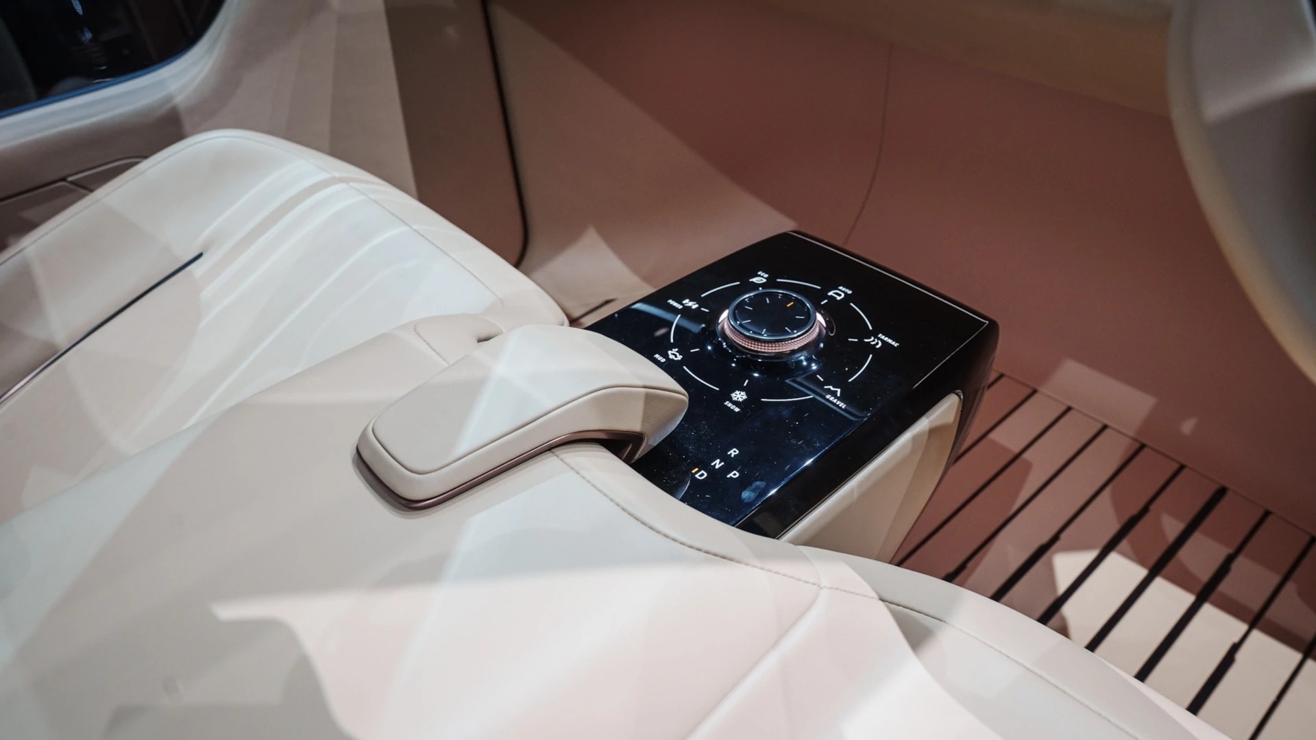 Mitsubishi Elevance Concept anh 11