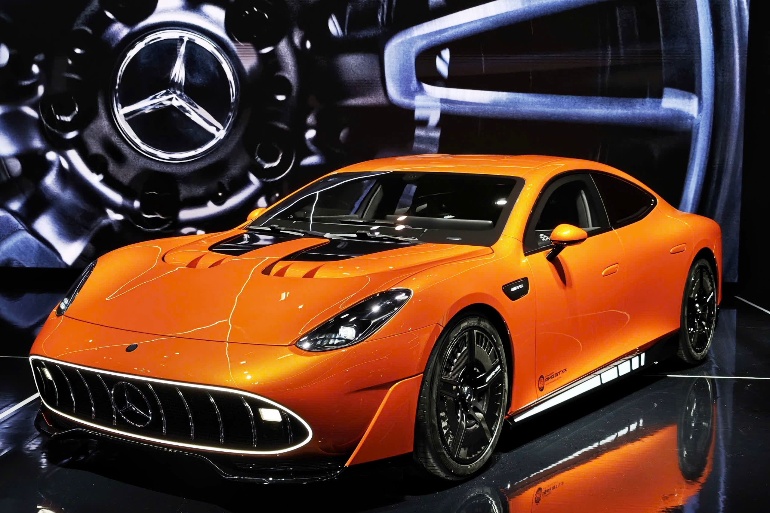 Mercedes-AMG GT XX anh 1