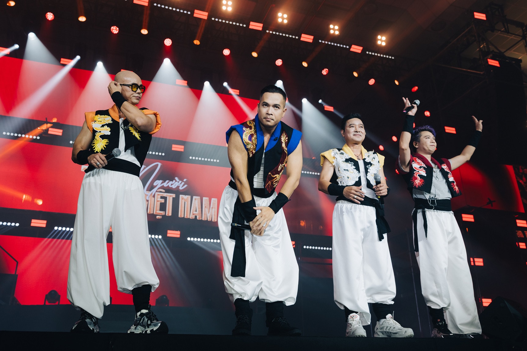 Loạt tiết mục đầy màu sắc trong đêm nhạc tối 29/10.