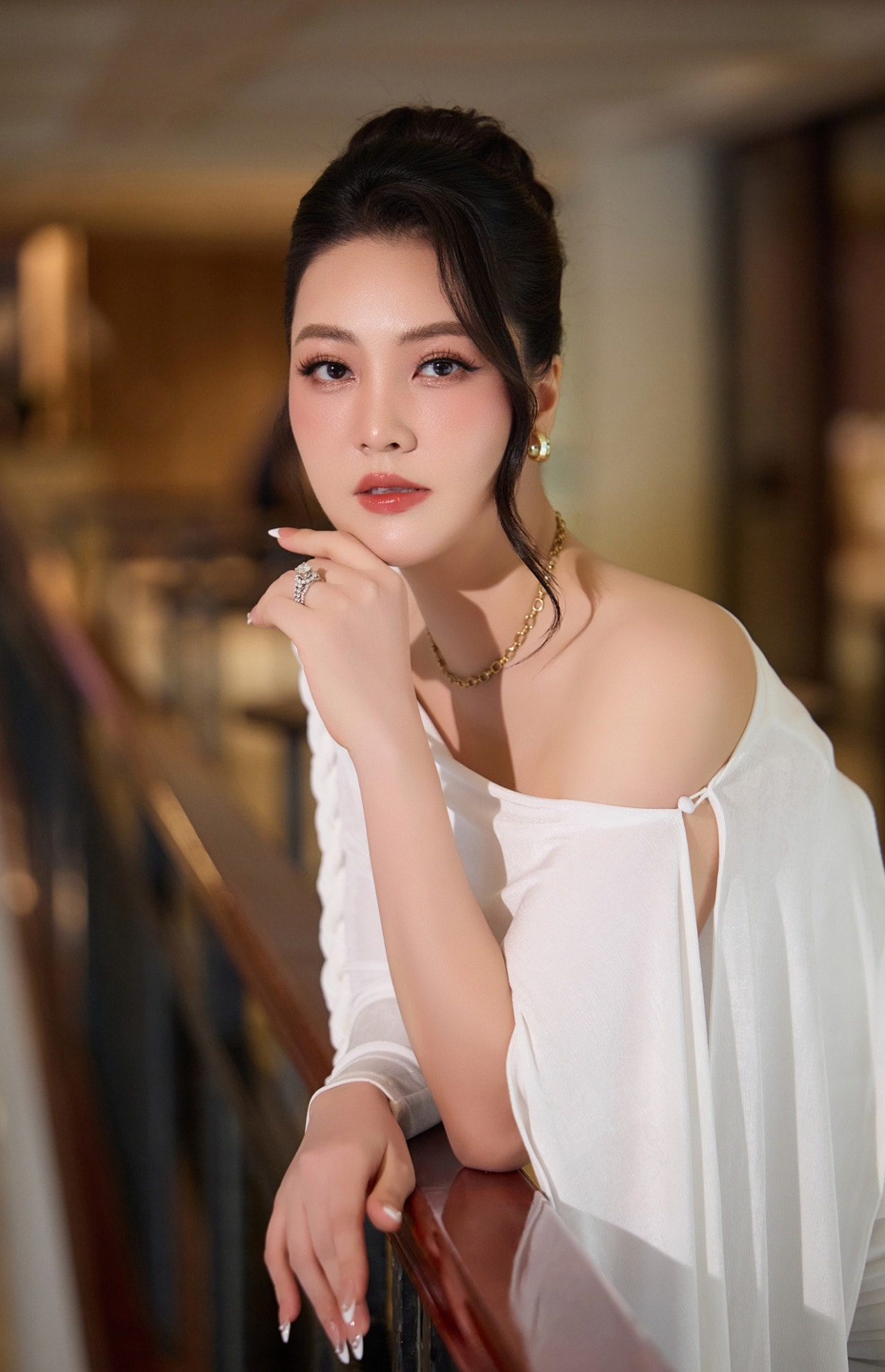 Gần 2 thập kỷ hoạt động trong lĩnh vực dẫn chương trình, Thuỵ Vân tạo được uy tín, tình cảm với khán giả và giới chuyên môn.