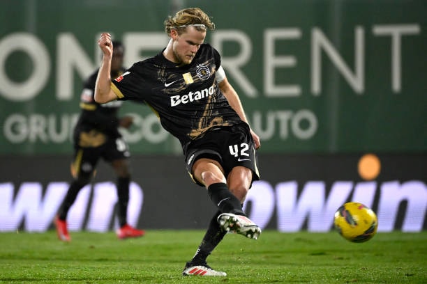 Man Utd có thể buộc phải chuyển sang các mục tiêu dự phòng như Hjulmand.