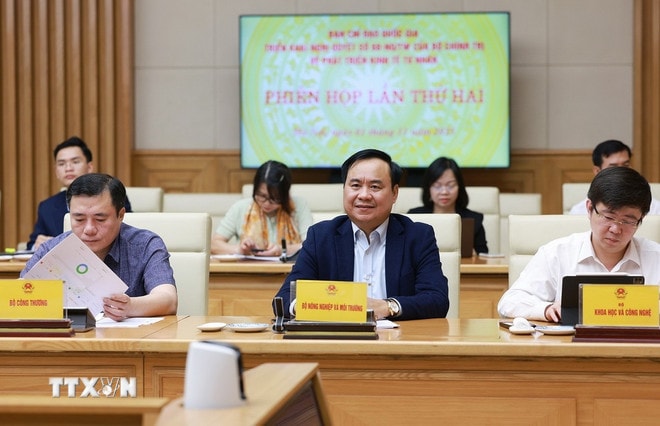 Các đại biểu tham dự Phiên họp lần thứ 2 của Ban Chỉ đạo phát triển kinh tế tư nhân. (Ảnh: Dương Giang/TTXVN) ttxvn-thu-tuong-chu-tri-phien-hop-lan-thu-2-cua-ban-chi-dao-phat-trien-kinh-te-tu-nhan-3.jpg