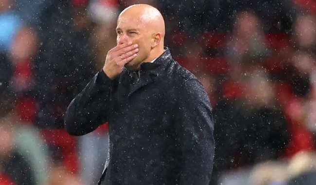 Slot đối mặt áp lực lớn.