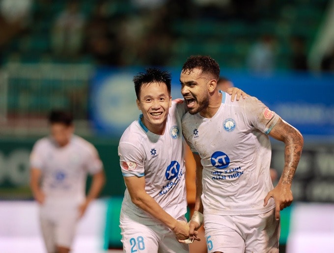 Nam Định kéo dài chuỗi 6 trận không thắng - Ảnh- Trần Minh