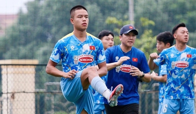 Trần Thành Trung gây ấn tượng với HLV Kim Sang-sik