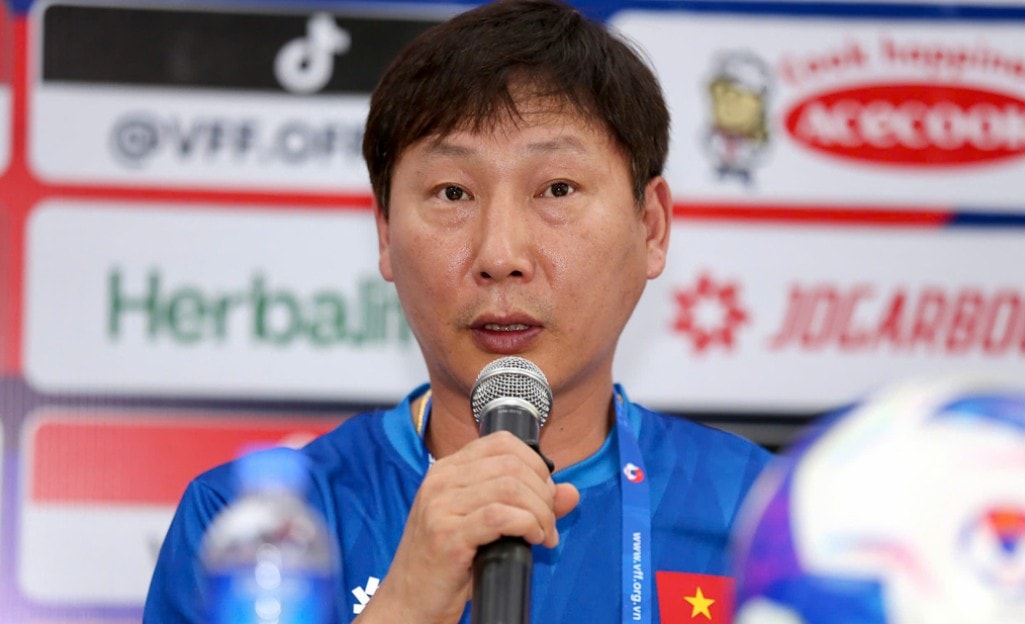 HLV Kim Sang-sik có những chia sẻ đáng chú ý về tuyển Việt Nam. Ảnh: VFF.