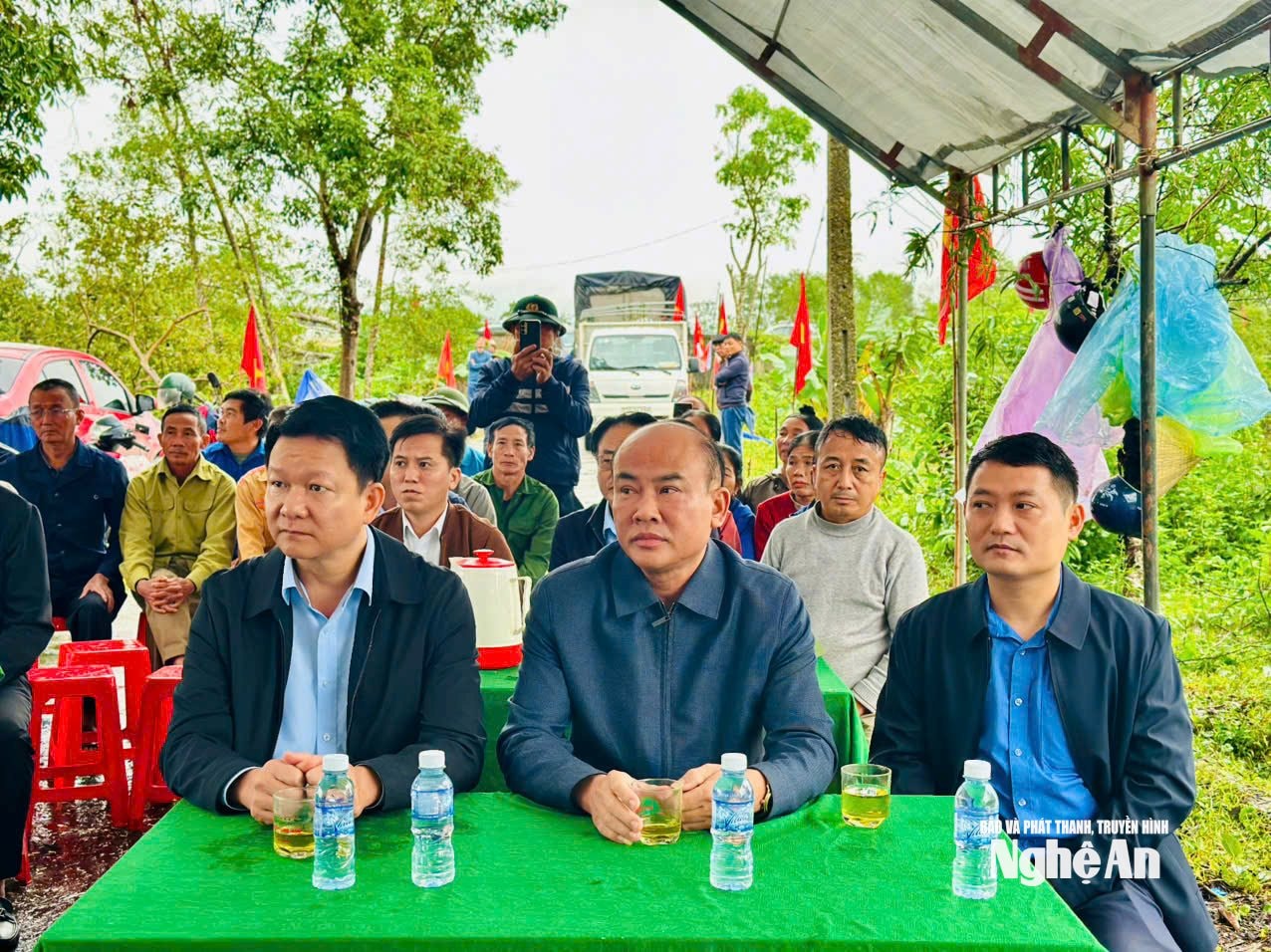 ການ​ປ່ອຍ​ປາ (3​)