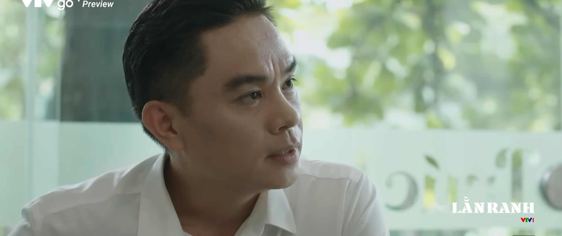 Lằn ranh - Tập 4: Triển được nhờ vả kết nối với bạn nối khố - Ảnh 2.