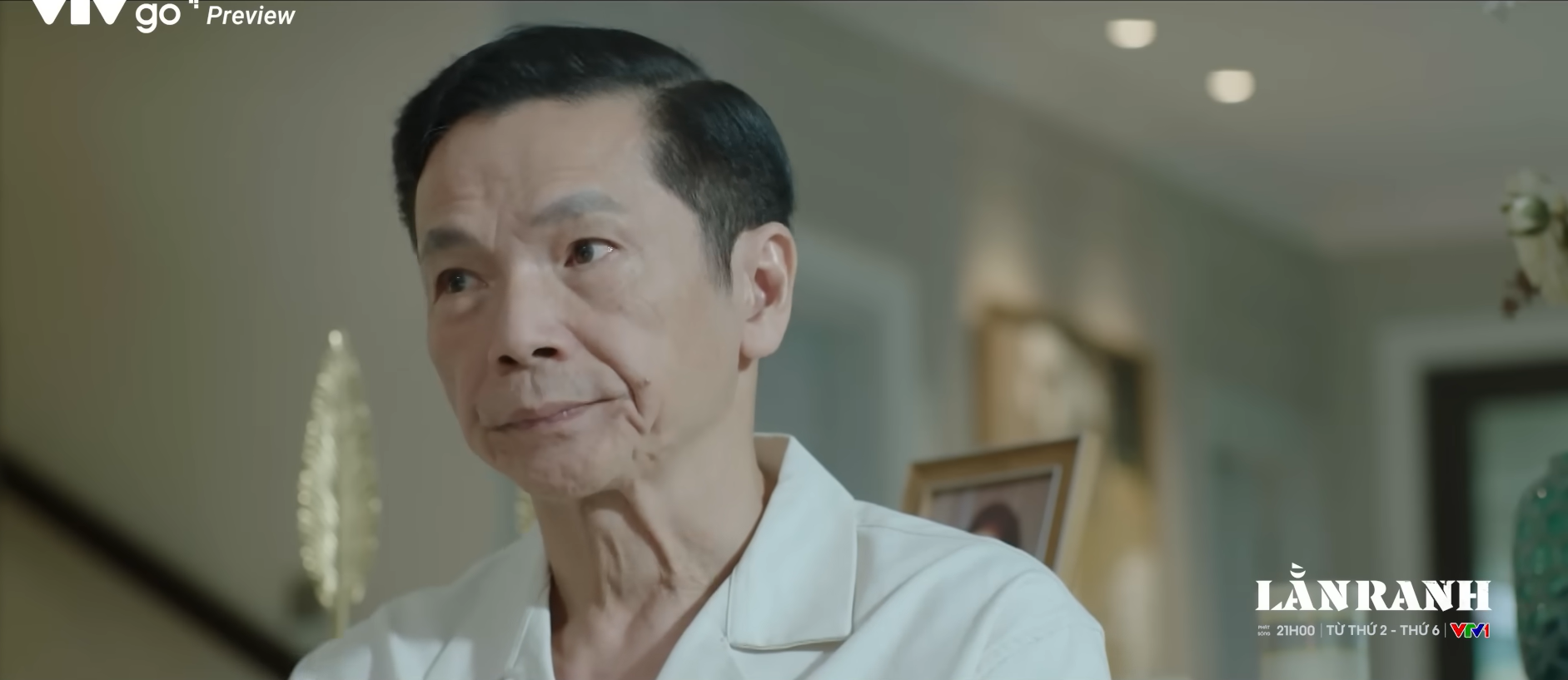 Lằn ranh - Tập 4: Ông Sách nhận tin cháu vợ sai phạm nghiêm trọng - Ảnh 4.