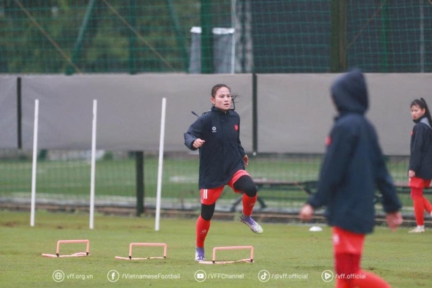 HLV Mai Đức Chung đánh giá cao tinh thần ĐT nữ Việt Nam 733937