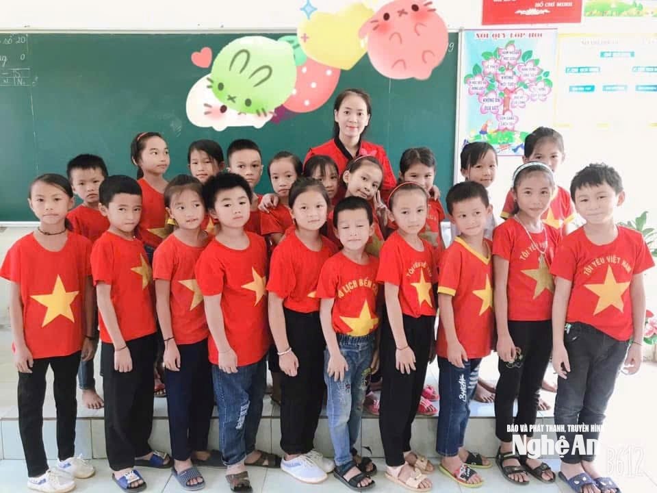 Cô Nghĩa đặc biệt tâm huyết với vai trò giáo viên chủ nhiệm và có nhiều sáng tạo trong vai trò này Ảnh NPV