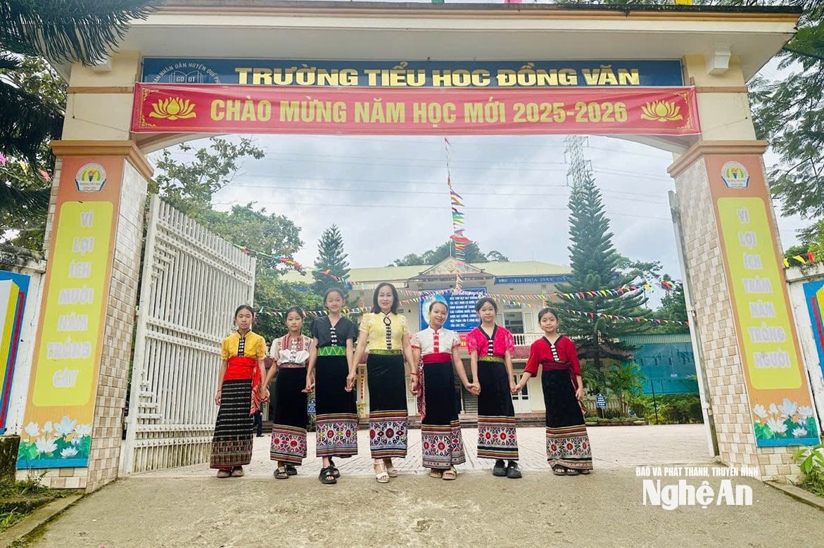 Sau gần 30 năm gắn bó với vùng cao, cô Phạm Thị Mai Quyên đã có hành trình ý nghĩa để đồng hành cùng nhiều em học sinh vùng đồng bào dân tộc thiểu so Ảnh Thanh Quỳnh