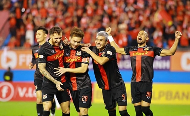 Ninh Bình vẫn đang dẫn đầu bảng với chuỗi trận bất bại.