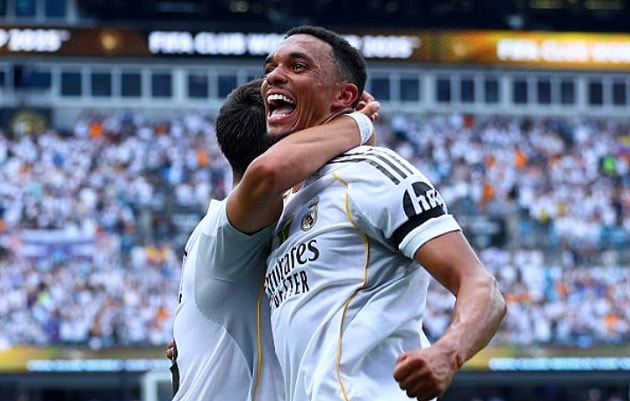 Alexander-Arnold và Real đang có chuỗi trận thăng hoa.