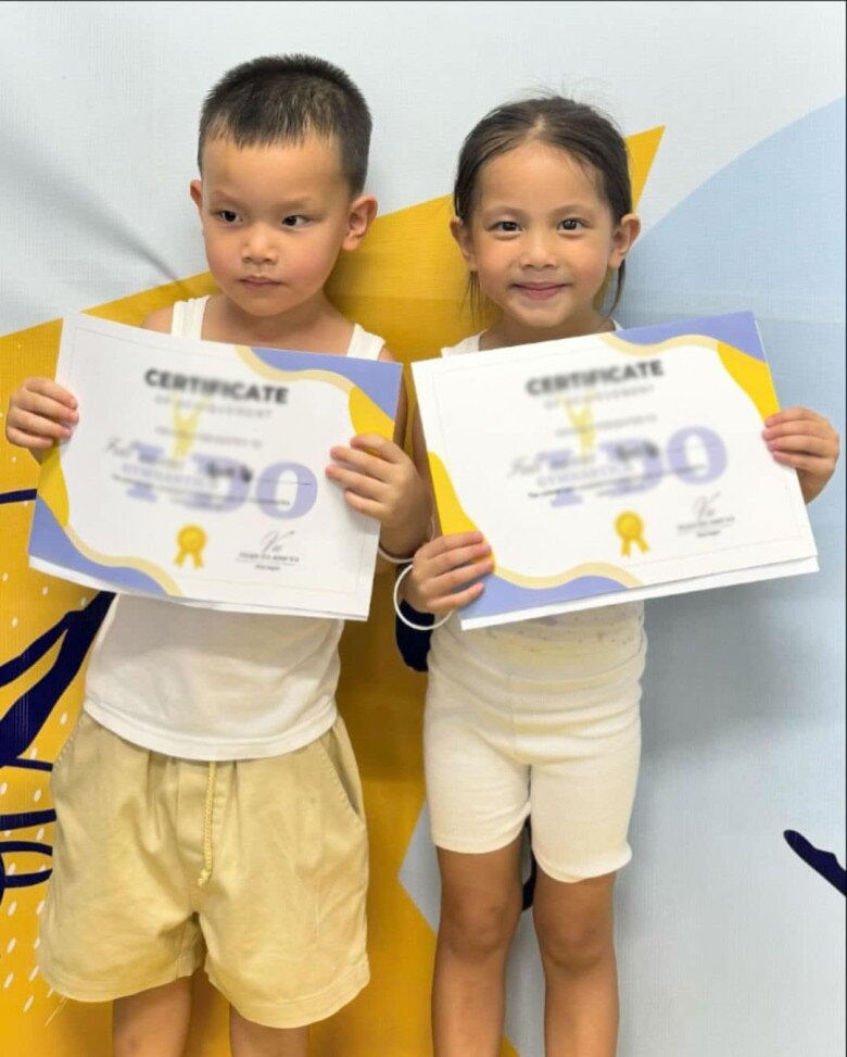 2 con Hồ Ngọc Hà được đầu tư học trường quốc tế.