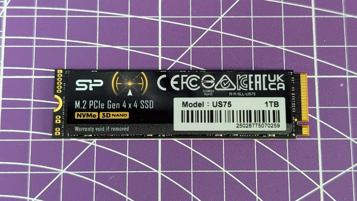 Silicon Power US75 SSD 1