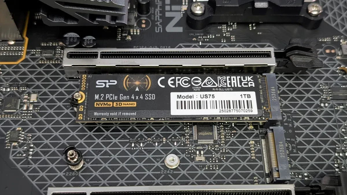 Silicon Power US75 SSD 3