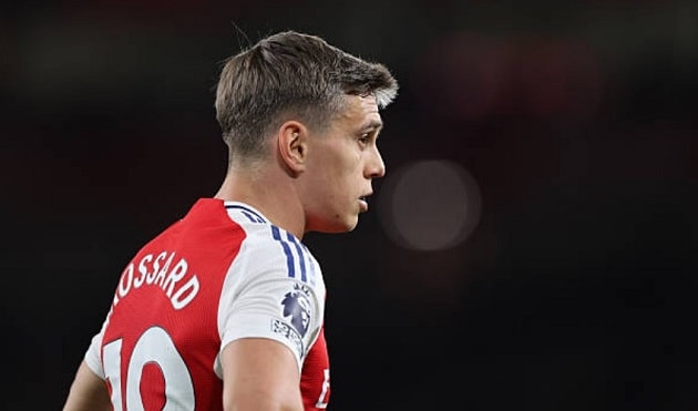 Trossard có thể được sử dụng như một tiền đạo ảo.