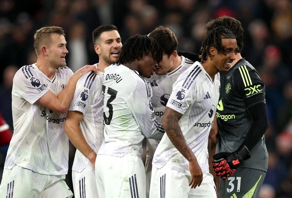 Man Utd đứng trước thay đổi lớn ở hành lang trái trong kỳ chuyển nhượng đầu năm 2026.