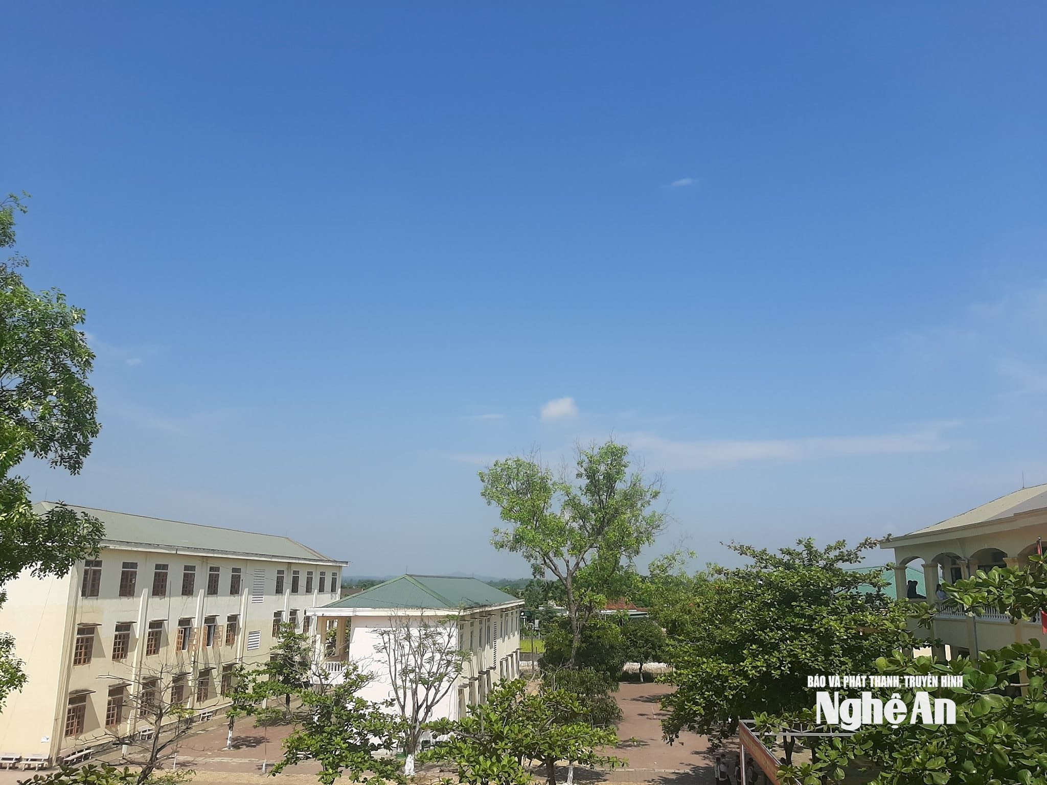 Trường THPT Phan Thúc Trực