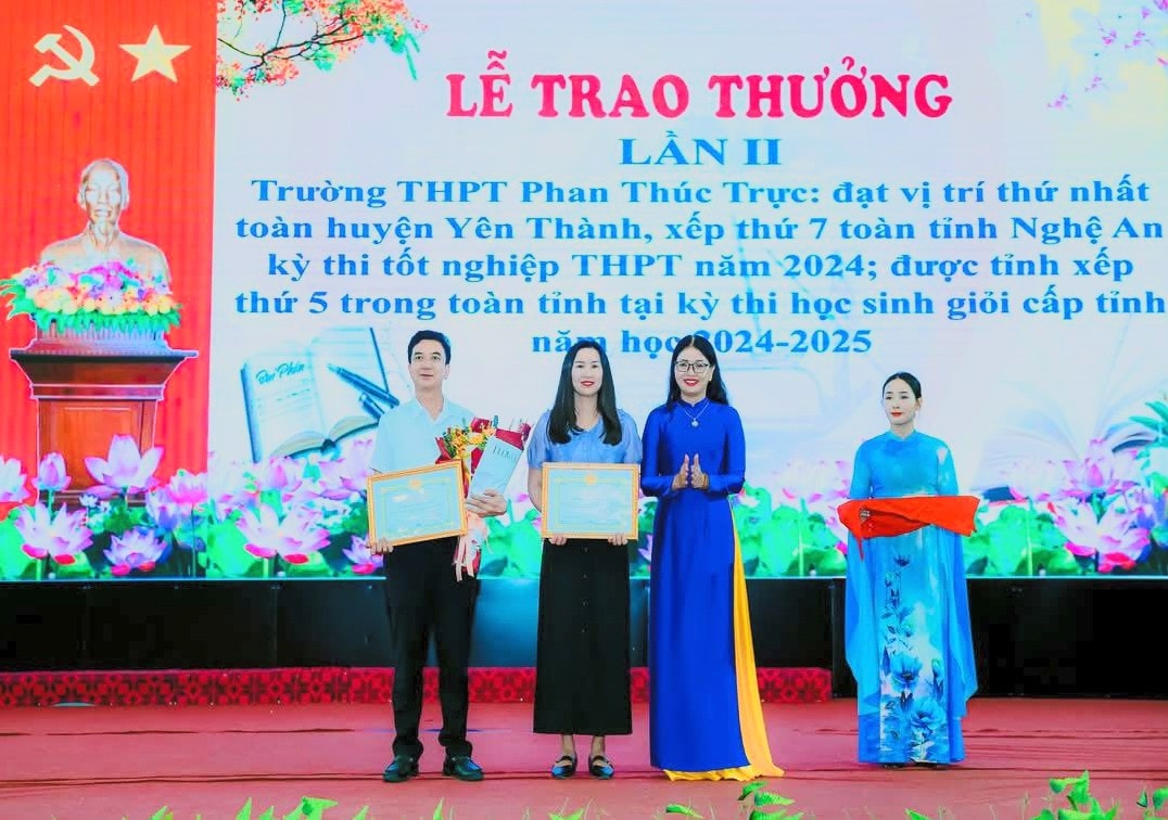 Đón nhận Trường đạt vị trí thứ nhất toàn huyện Yên Thành thứ 7 toàn tỉnh tại kỳ thi THPT năm 2024
