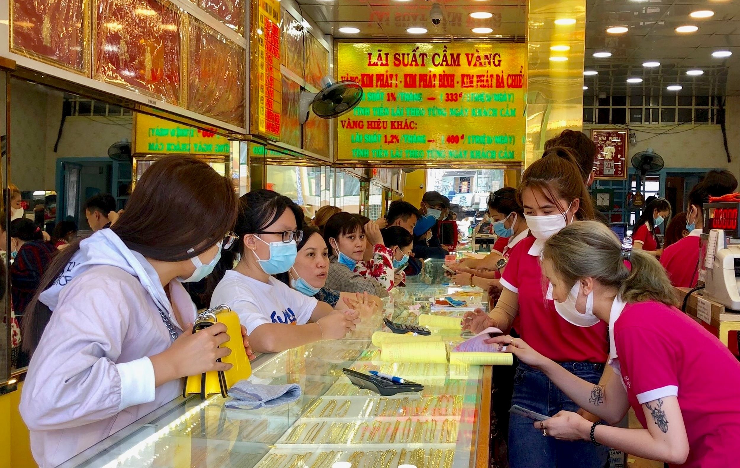 Giá vàng chiều nay 5/11: Bảng giá vàng SJC DOJI PNJ ACB, vàng nhẫn, vàng thế giới