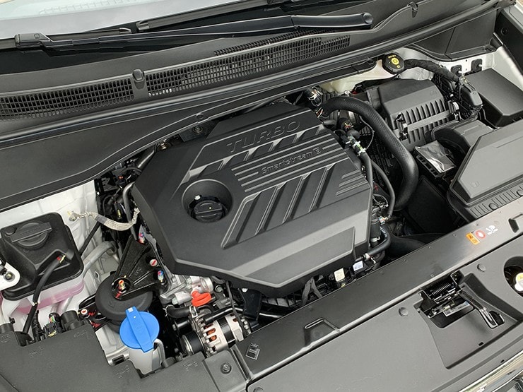 Hyundai Custin có 2 tùy chọn động cơ tăng áp