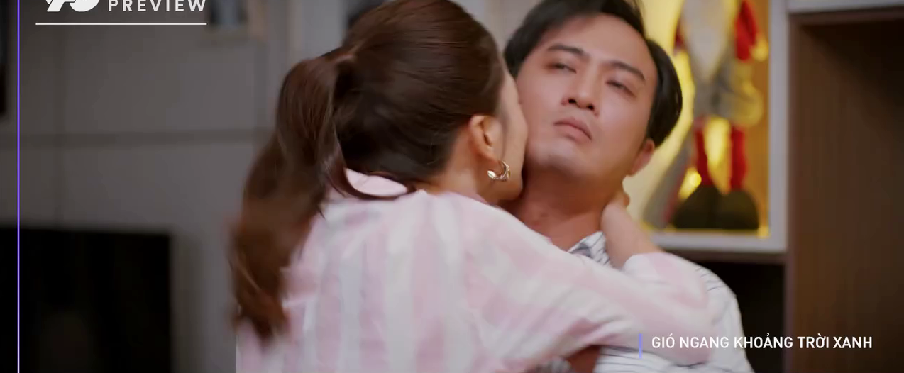 Linh bất ngờ hôn Đăng trong cuộc đối chất.